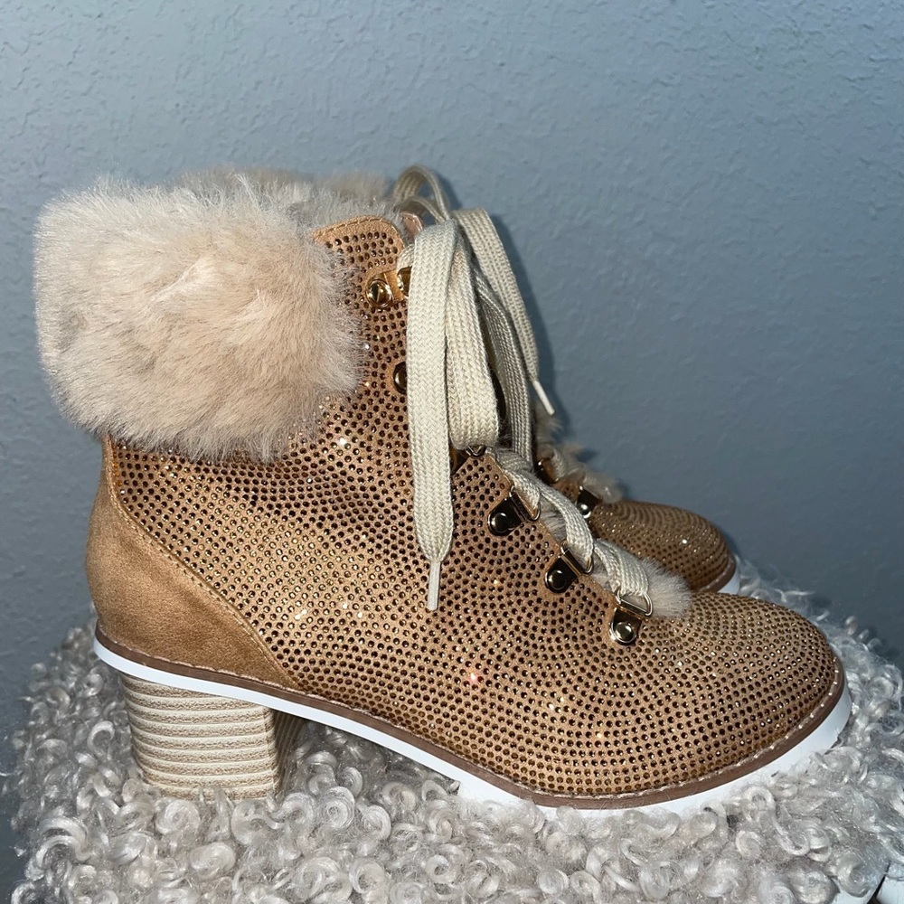 Lauren Lorraine faux fur Rhinestone boots NEW